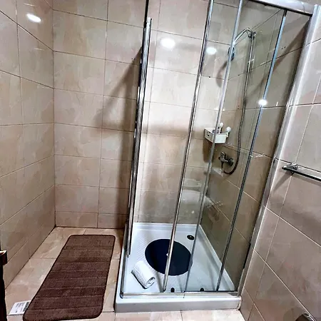 Comfy Costa Cabral- Big 3 Bedroom With 2 Baths Apartment