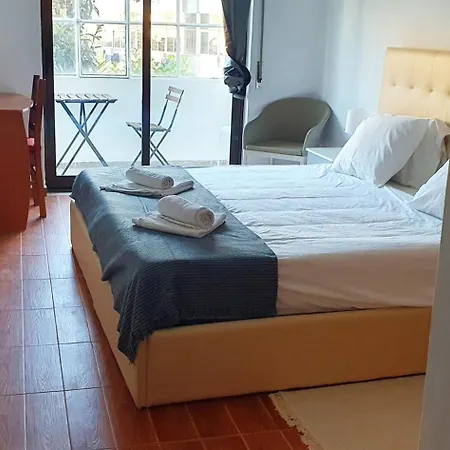 Comfy Costa Cabral- Big 3 Bedroom With 2 Baths
