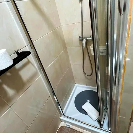 Comfy Costa Cabral- Big 3 Bedroom With 2 Baths *