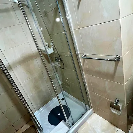 Comfy Costa Cabral- Big 3 Bedroom With 2 Baths Porto