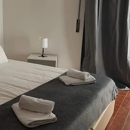 Comfy Costa Cabral- Big 3 Bedroom With 2 Baths Apartament